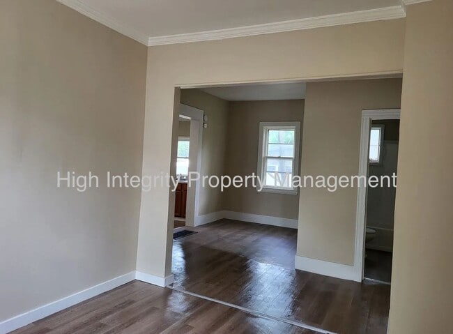 Building Photo - 212 Crete Ave
