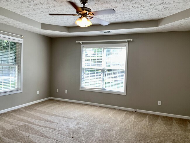 Building Photo - 4442 Keenly Valley Dr NE