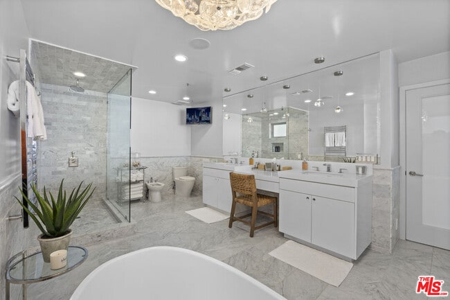 Building Photo - 26508 Latigo Shore Dr