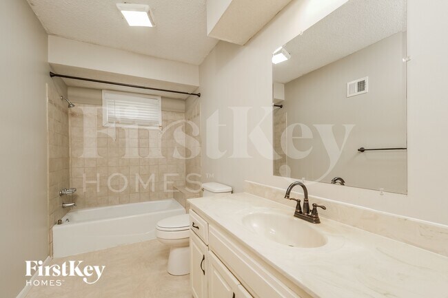 Building Photo - 14707 S Murray Ln