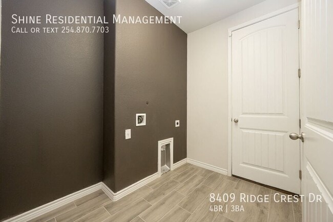 Building Photo - 8409 Ridge Crest Dr