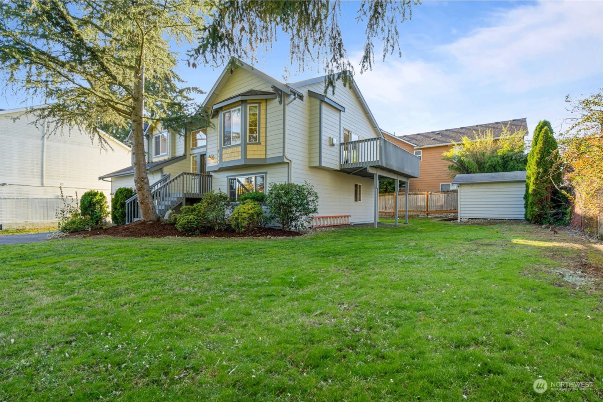 Building Photo - 18521 Stone Ave N