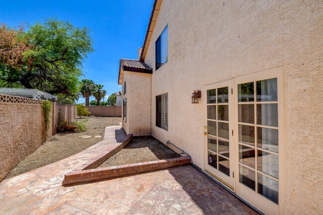 Building Photo - 6401 Morley Ave