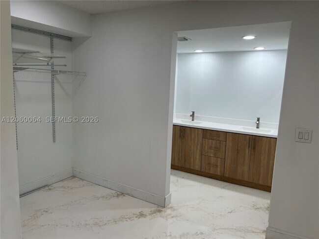 Building Photo - 9105A SW 19th Pl