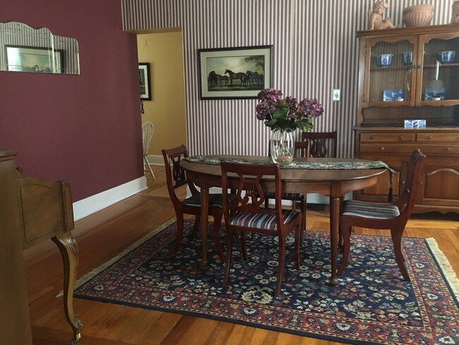 Building Photo - 57 George St