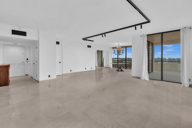 Building Photo - 19355 Turnberry Way