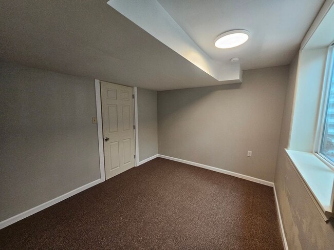 Building Photo - 303KENT