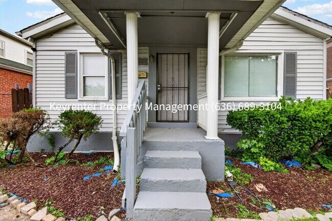 Building Photo - 5936 Theodore Ave