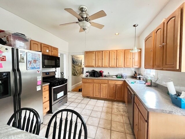 Building Photo - 83 Wensley St