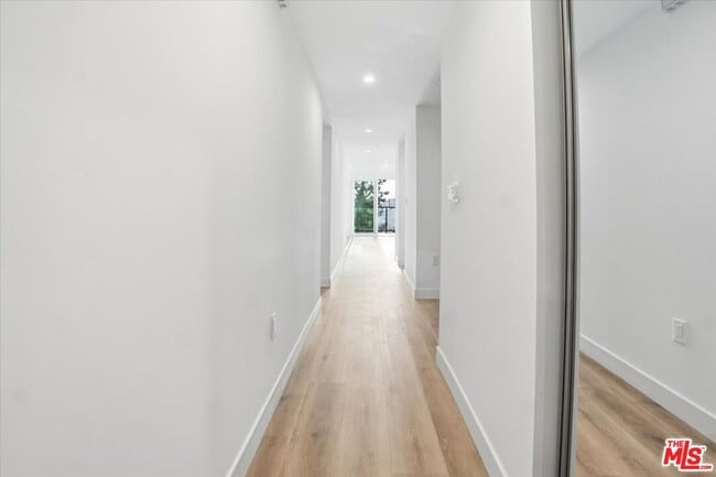 Building Photo - 1820 Prosser Ave