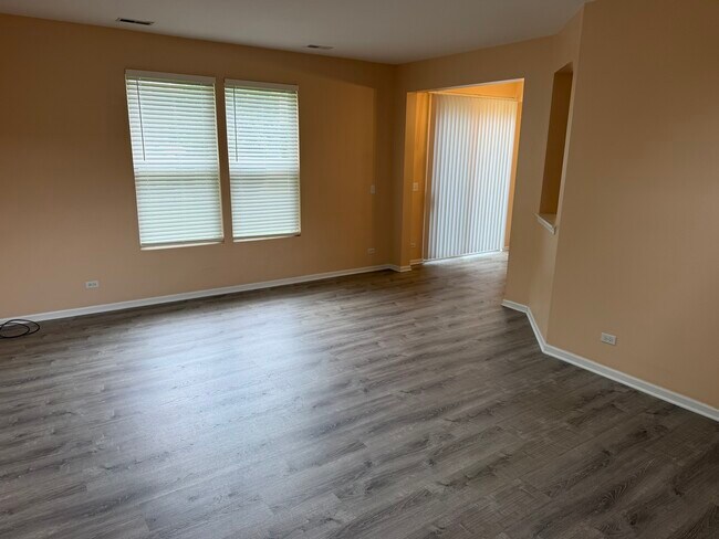 Building Photo - 3140 Ollerton Ave