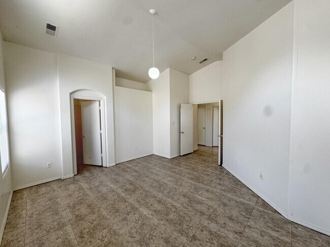 Building Photo - 2309 Iron Gate Trail SW