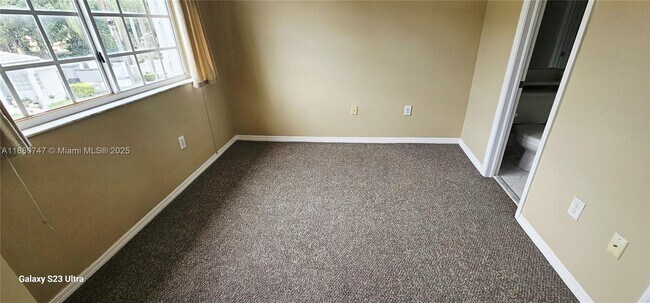 Building Photo - 14273 SW 121st Pl