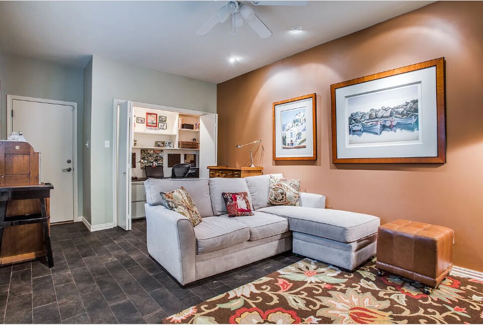 Building Photo - 12553 Montego Plz