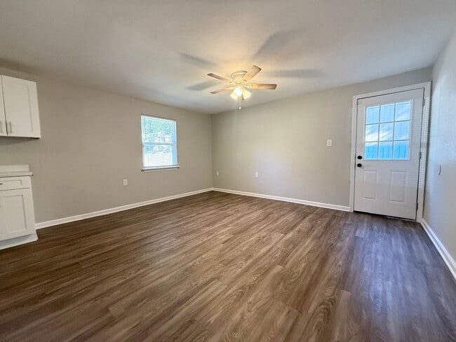 Building Photo - 3711 Bowers St