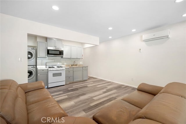 Building Photo - 614 N 4th St