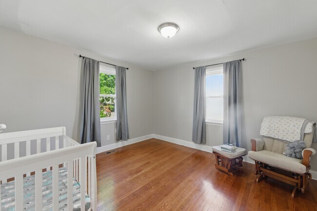 Building Photo - 111 Dupre Ave