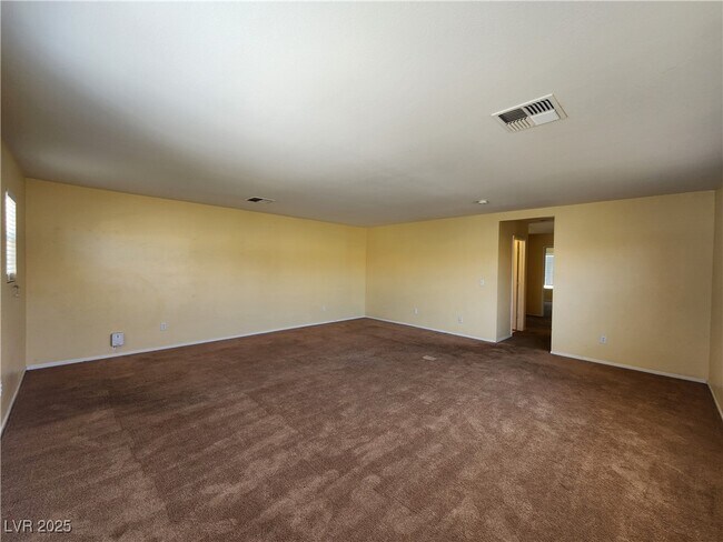 Building Photo - 8717 W Majestic Pine Ave