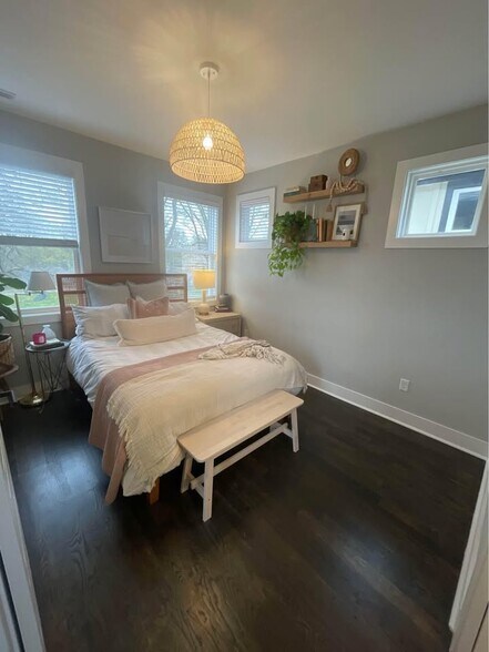 Primary Photo - 209 Duke St