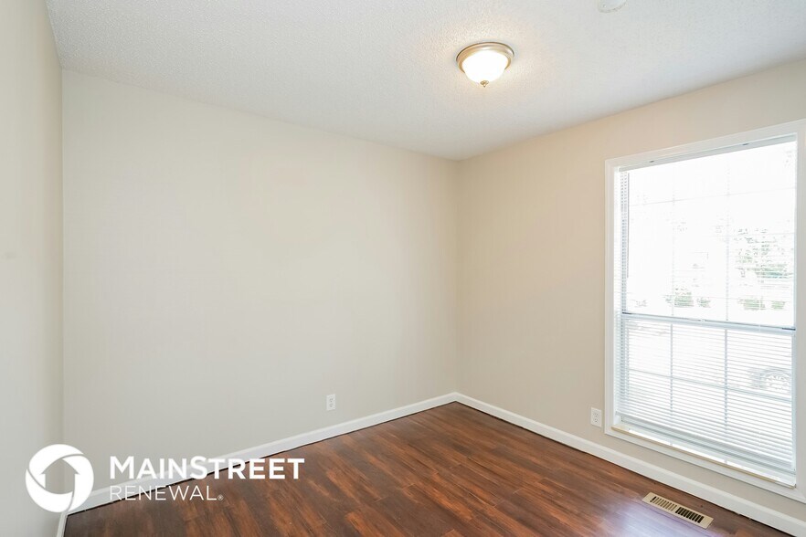 Building Photo - 1204 Curran Ct