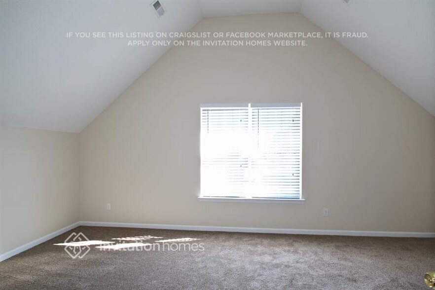 Building Photo - 11203 Pointer Ridge Dr