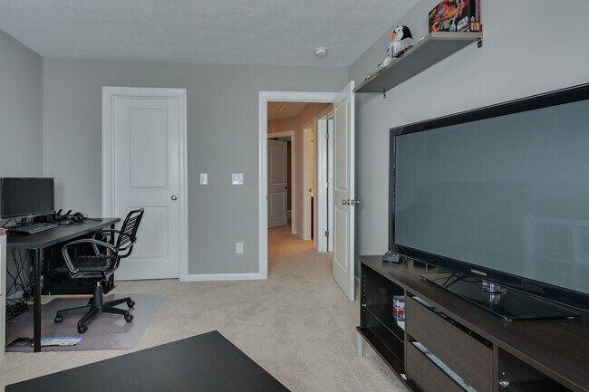 Building Photo - 1030 Ardrey Cir