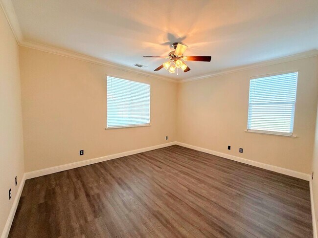 Building Photo - 110 Montage Dr