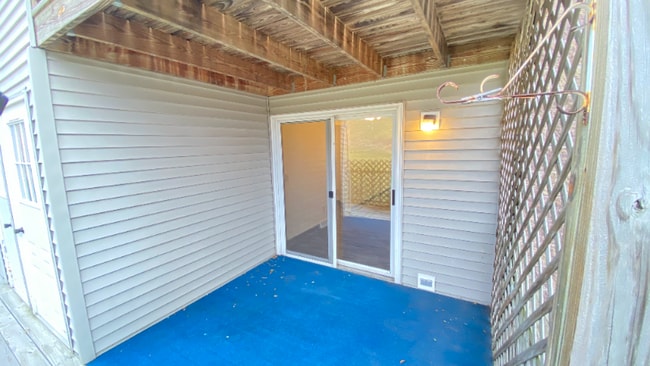 Building Photo - 1949 Western Ave