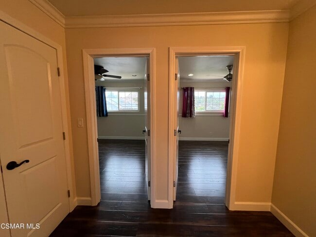 Building Photo - 334 W Avenida De Las Flores