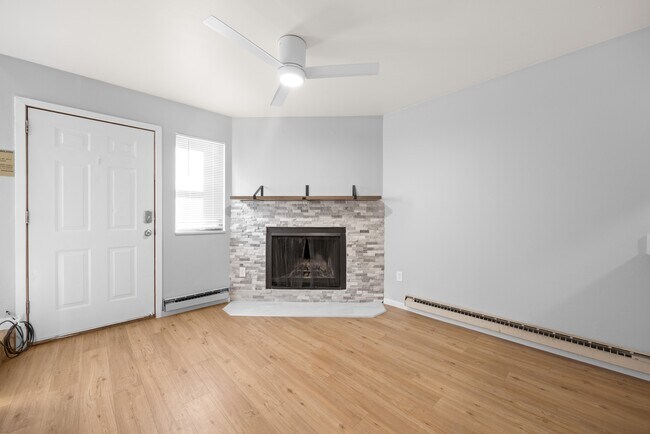 Floorplan - 2238 Canyon Blvd #2