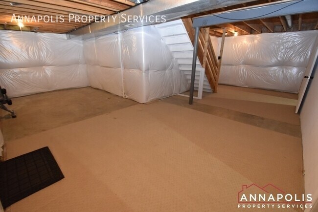 Building Photo - 2808 Traxler Ct
