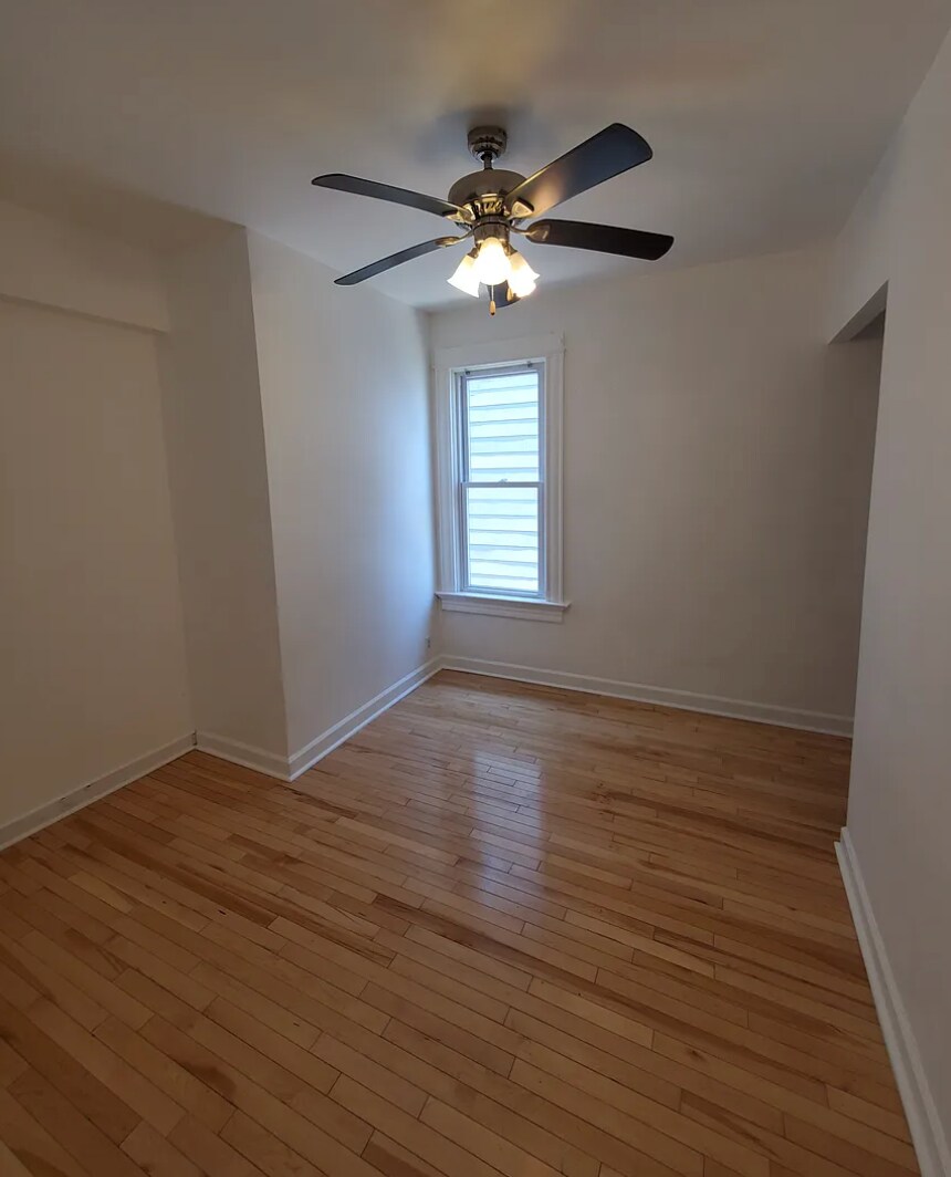 Bedroom 2 - 526 E Burleigh St