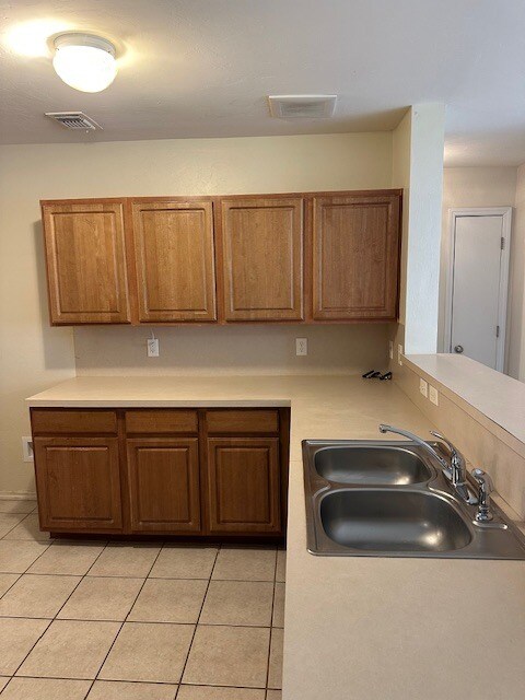 Building Photo - 14608 Marbleleaf Dr