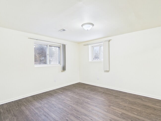 Building Photo - 17681 Country Club Ln