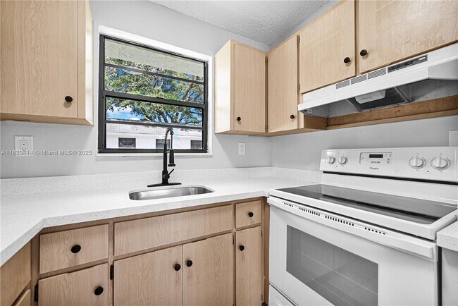 Building Photo - 2936 NW 94th St