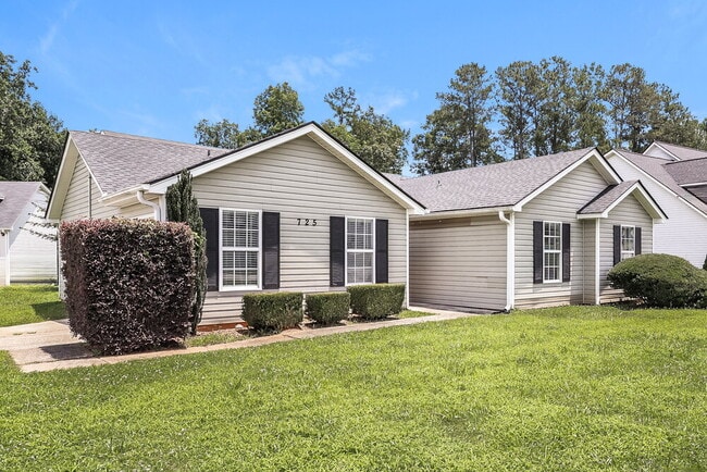 Building Photo - 725 Cherry Branch Cir