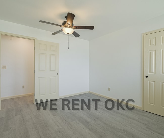 Building Photo - 853 SW 8th St