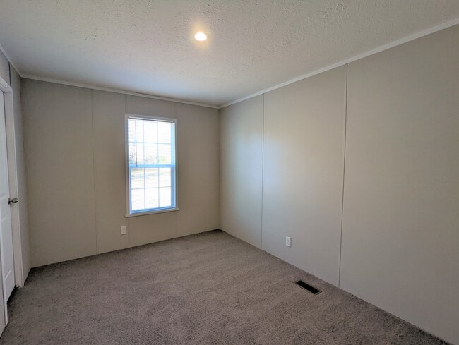 Building Photo - 727 Virginia