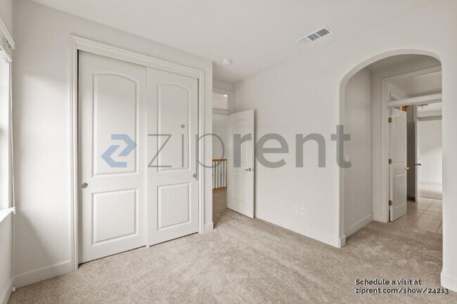 Building Photo - 9208 Hallmark Pl