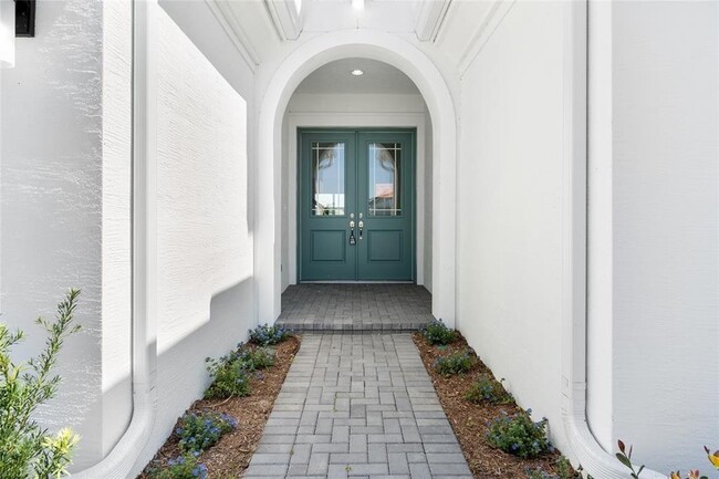 Building Photo - 15000 RedCove Pl