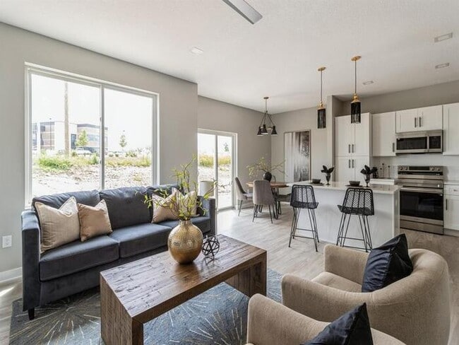 Building Photo - 15570 Rocklyn Place