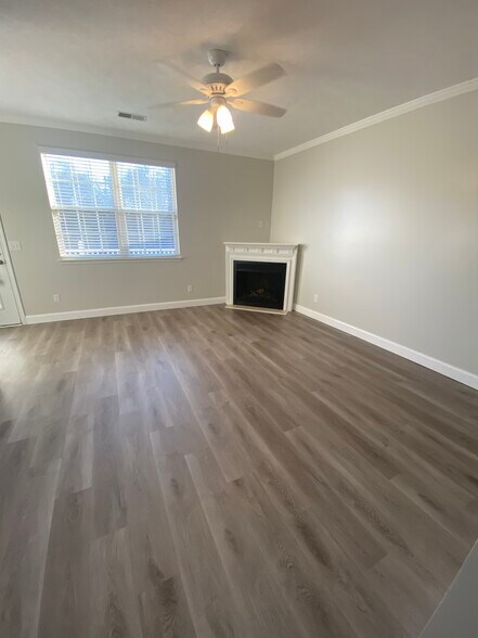 Building Photo - 730 Spence Enclave Ln