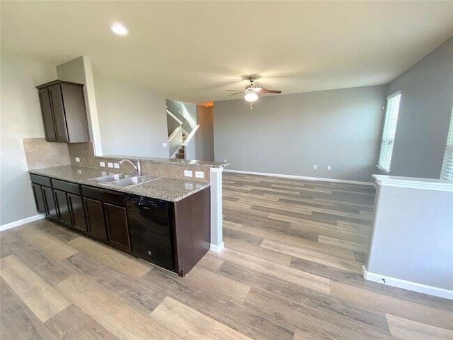 Building Photo - 122 Liard River Rd