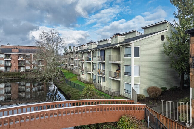 Bridge - Waterbrook Loft and Apartments