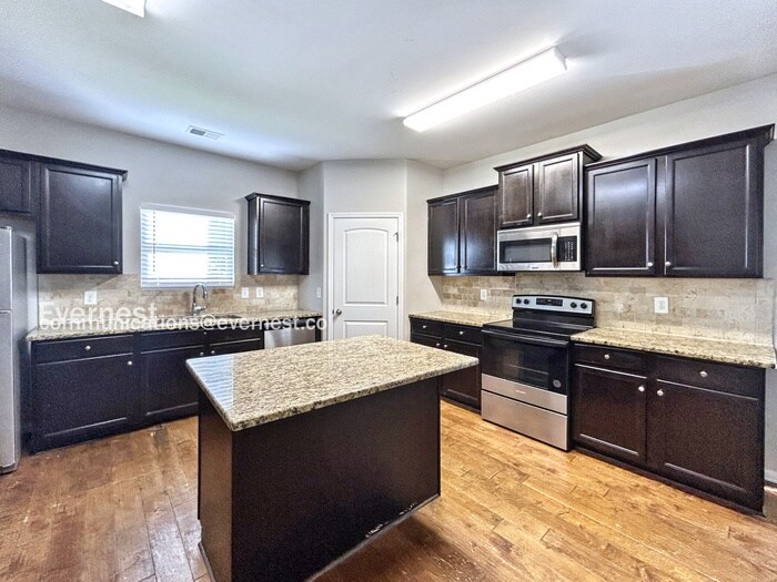 Building Photo - 345 Westridge Cir