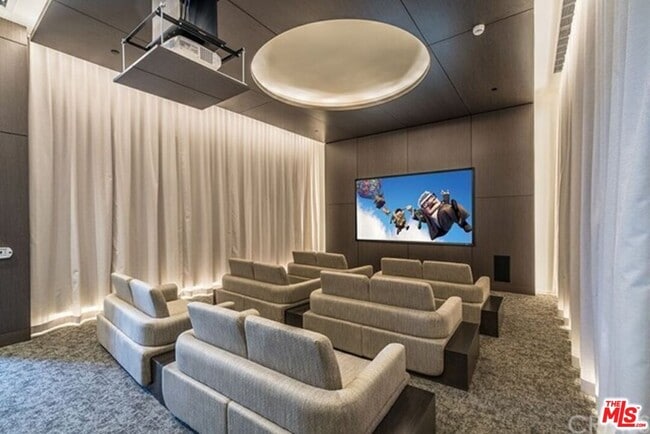 Building Photo - 889 Francisco St