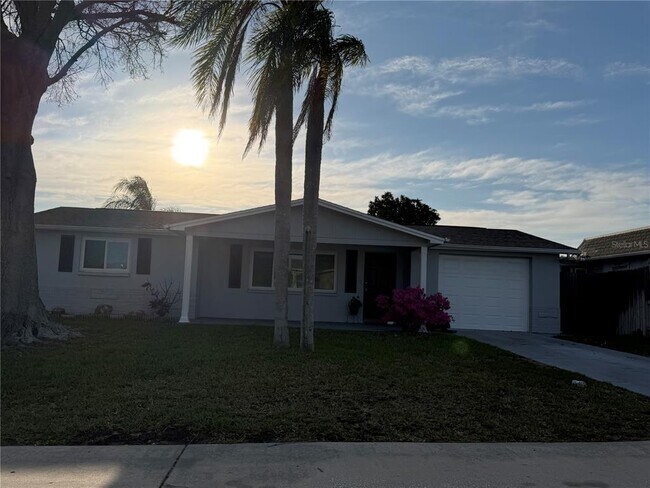 Building Photo - 3711 Blackhawk Dr