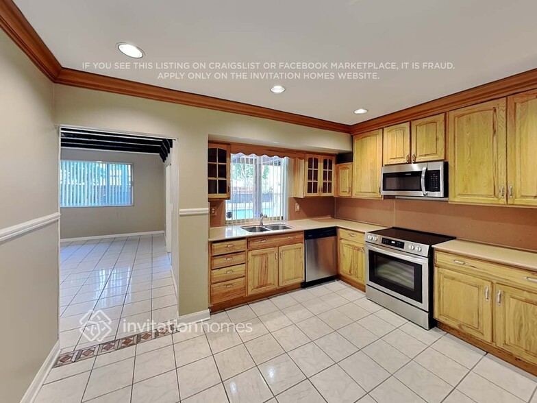 Building Photo - 5515 Cleveland St