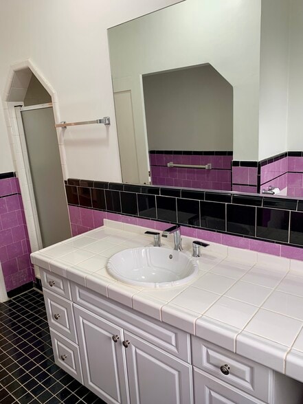 Main Bathroom - 8569 Horner St