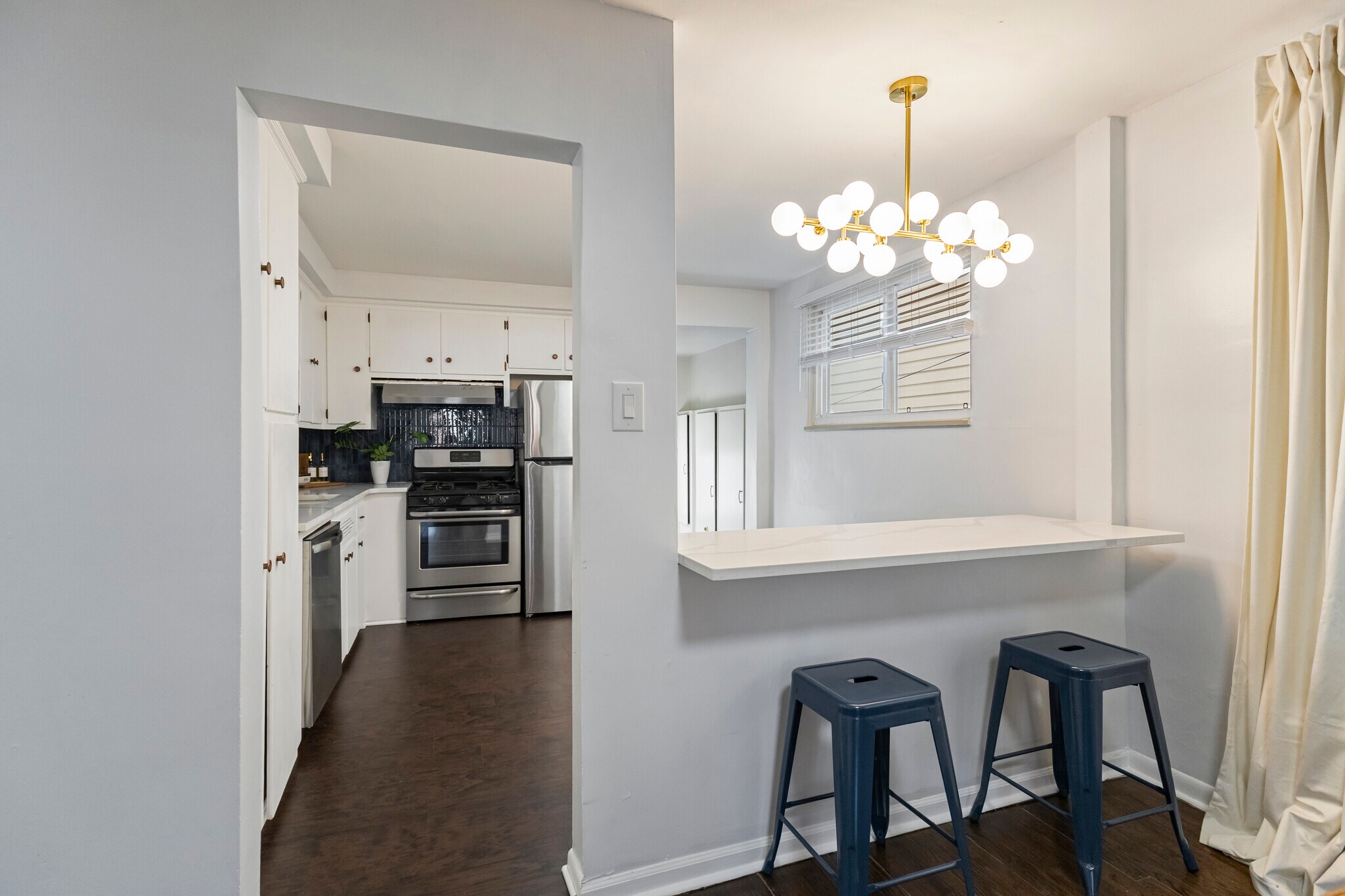 Building Photo - 1354 Maryland St